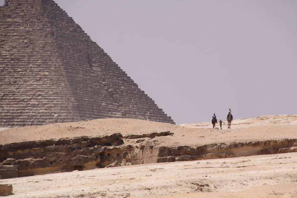 20110820-egypyrzoomwcamels copy.jpg