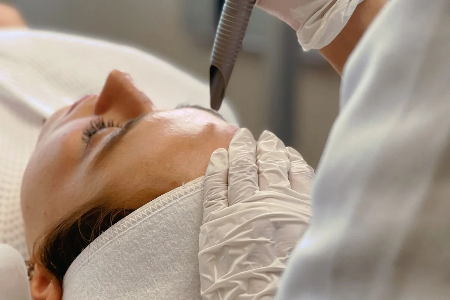 Fotona 4D anti-aging facelift laser treatment at ANSO Med Spa Koreatown NYC