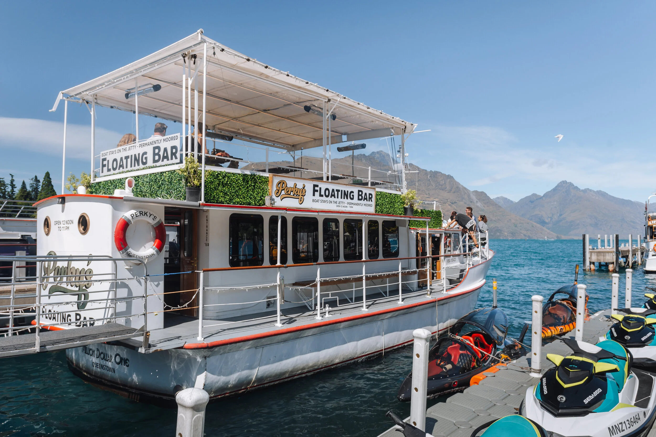 Perky's Floating Bar Queenstown