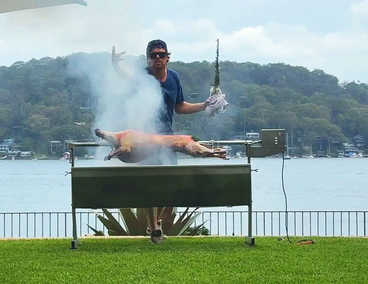 Another-Fabulours_Grant_KING-Spit_Roast_By-SmileCatering.jpg