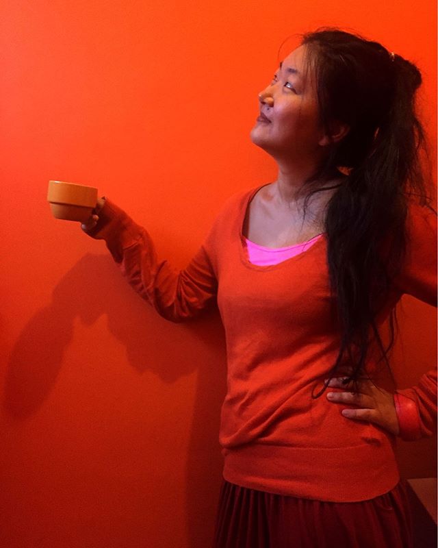 it&rsquo;s orange tuesday @nubt.studio #nubtcolors #colorstudies #coffeetime 🍊☕️