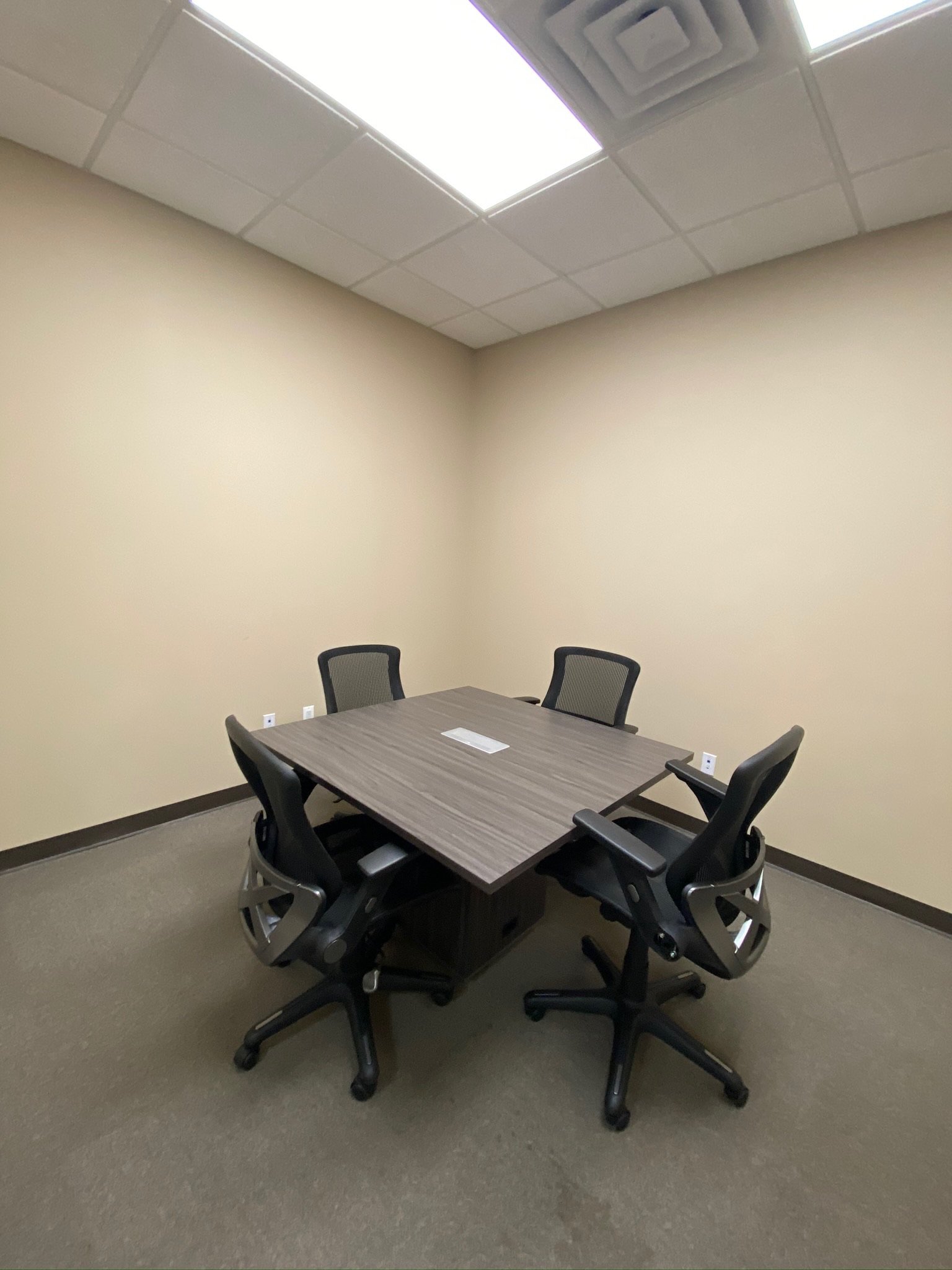Small Conference room.JPG