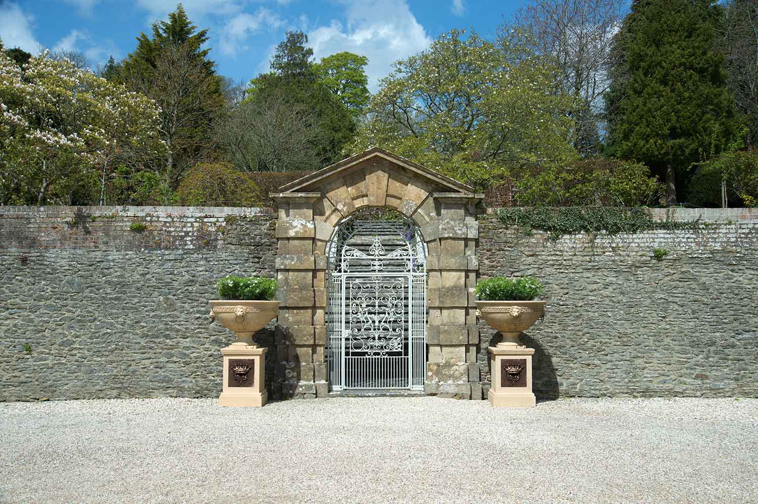   Cavendish Stone   Creators of life-sized stone garden statues  And bronze contemporary sculptures   Products  