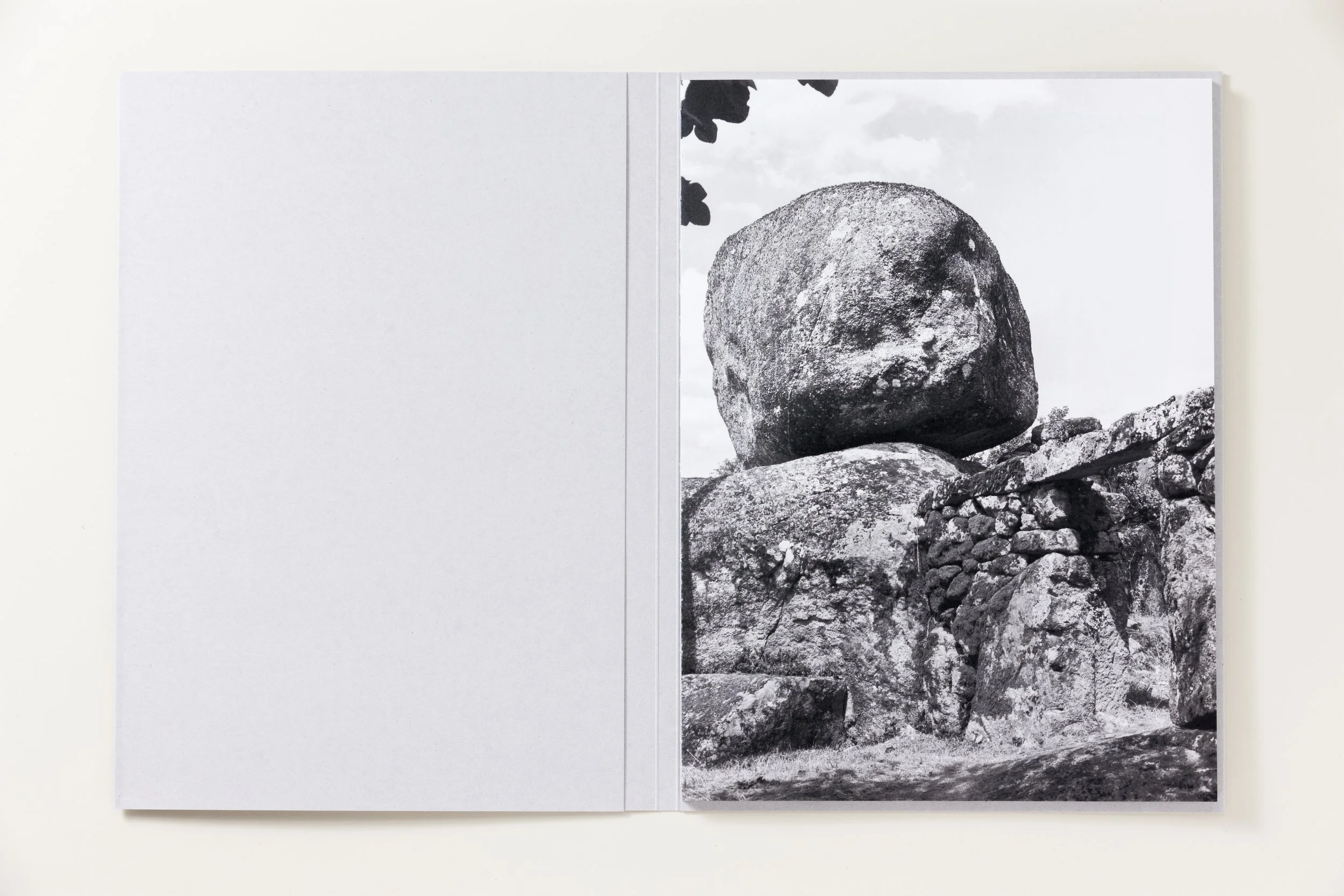 Catalog_My Worlds_Photobook_Teye_03.jpeg