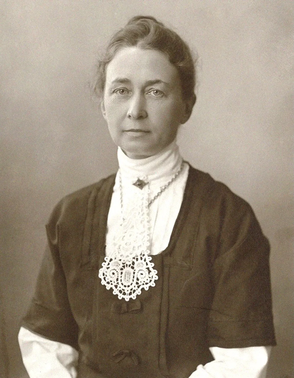 Hilma af Klint (in her 40s).jpeg