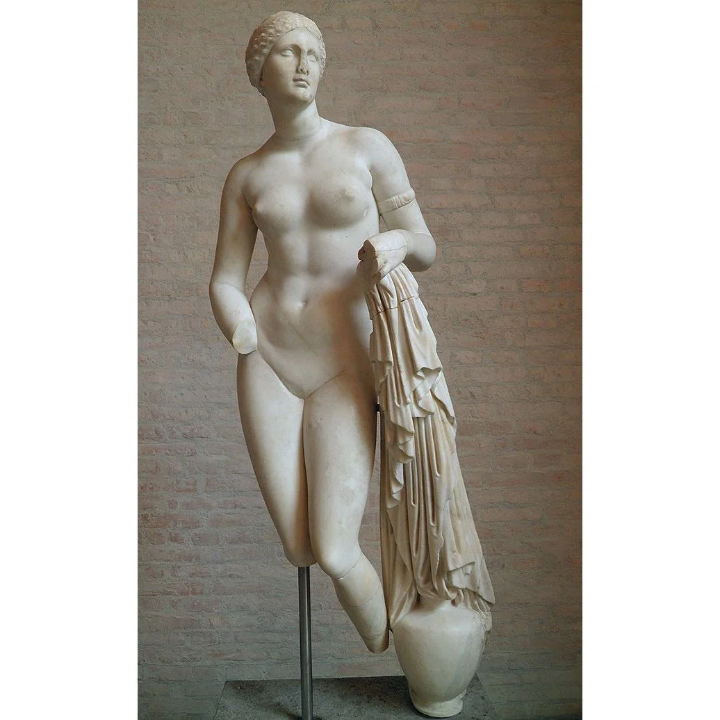 Aphrodite_of_Knidos,_Roman_copy_from_the_end_of_1st_century_BC_of_a_4th_century_BC_Greek_original_by_Praxiteles,_Glyptothek_Munich_(17245185062).jpg
