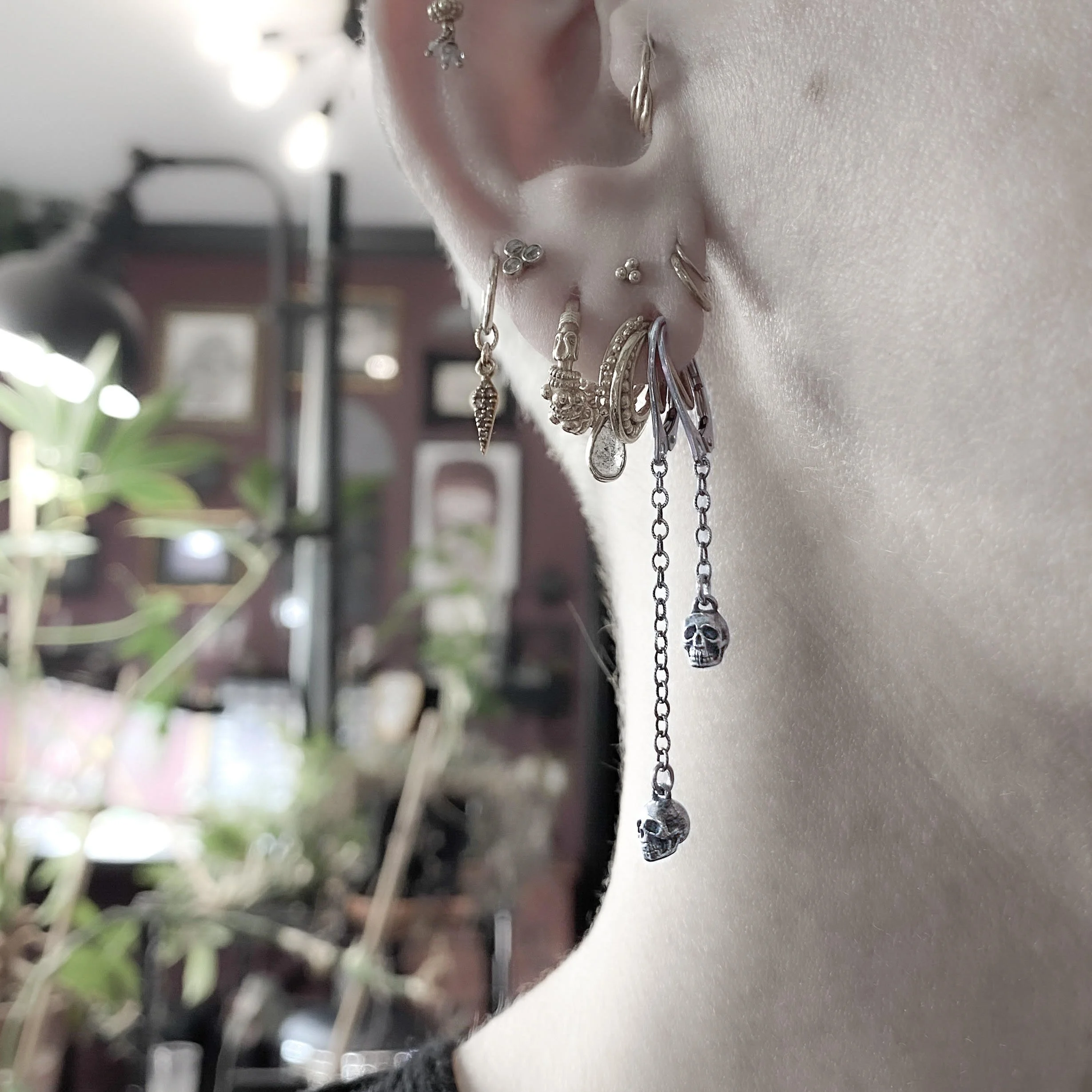 tinyskull earr 4.jpg