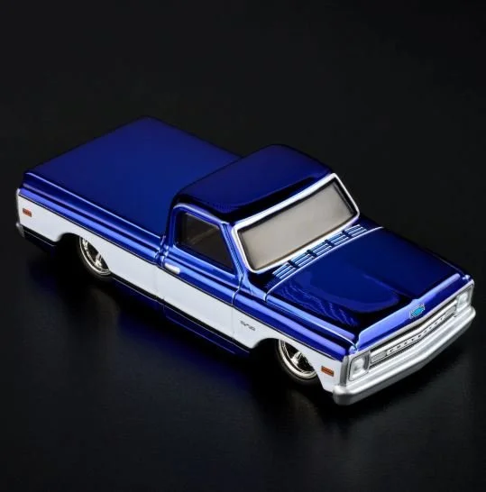 Hot Wheels Collectors RLC Exclusive - 1969 Chevy C-10 — Catalyst