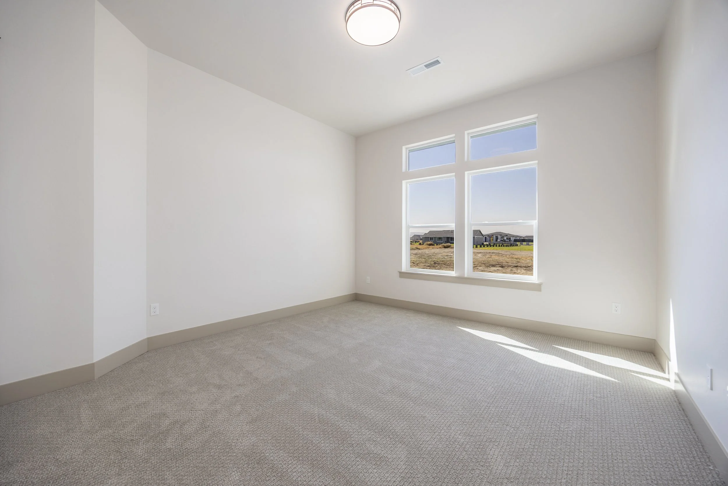 7008 Grange St 9.24.25 36.jpg