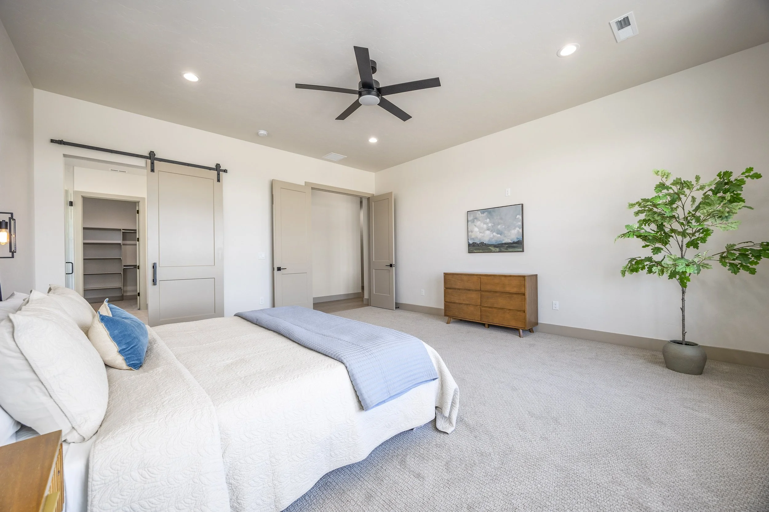 7008 Grange St 9.24.25 7.jpg