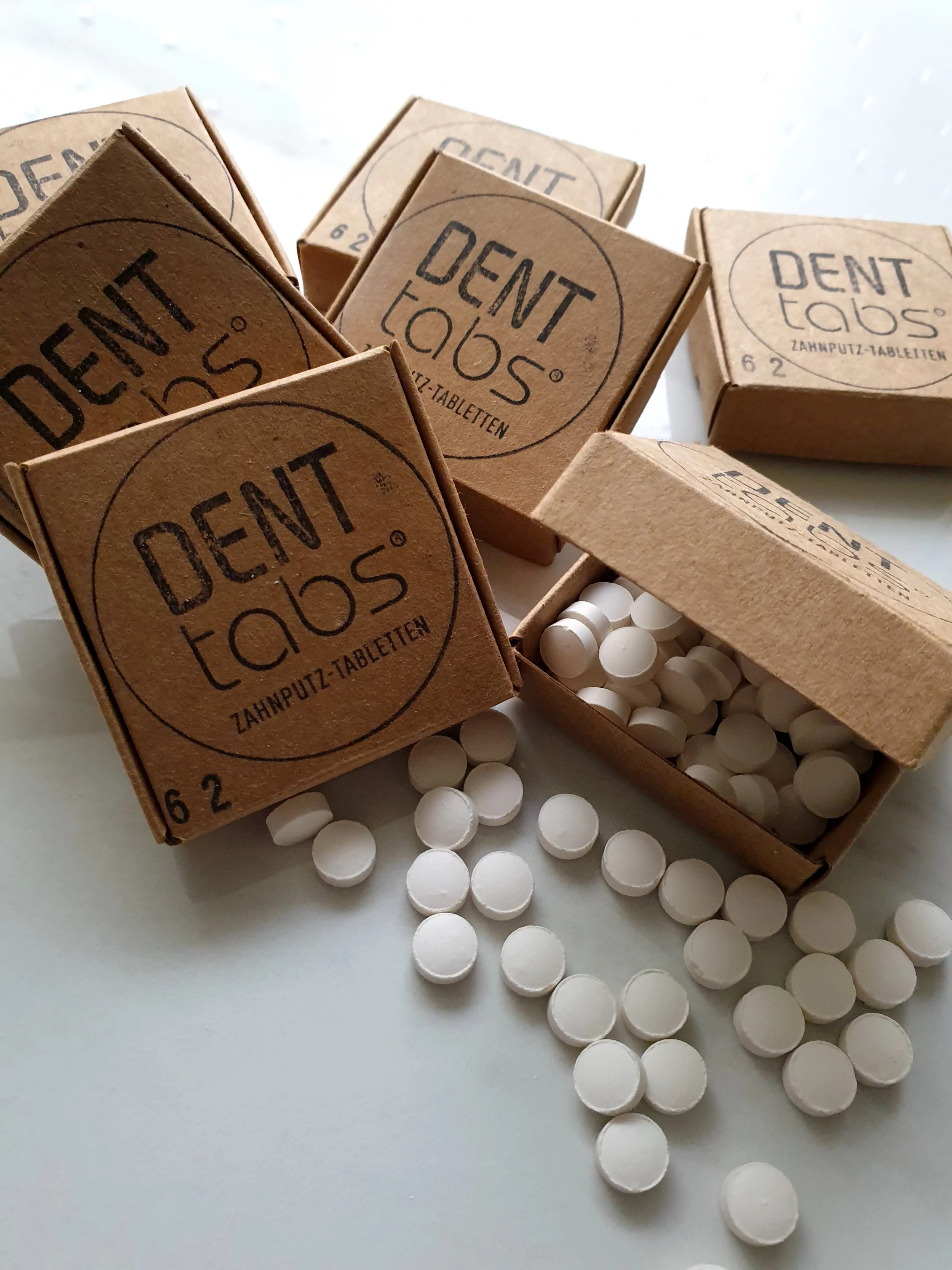 Denttabs box 1.jpg