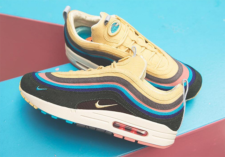 sean wotherspoon on foot