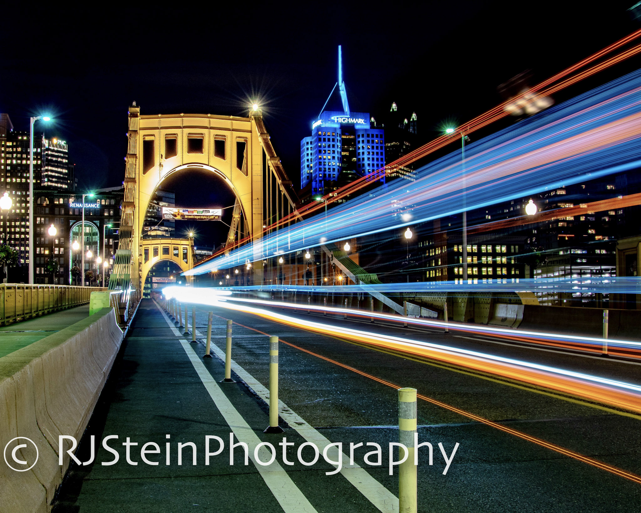 light trails on roberto, pittsburgh, 2018