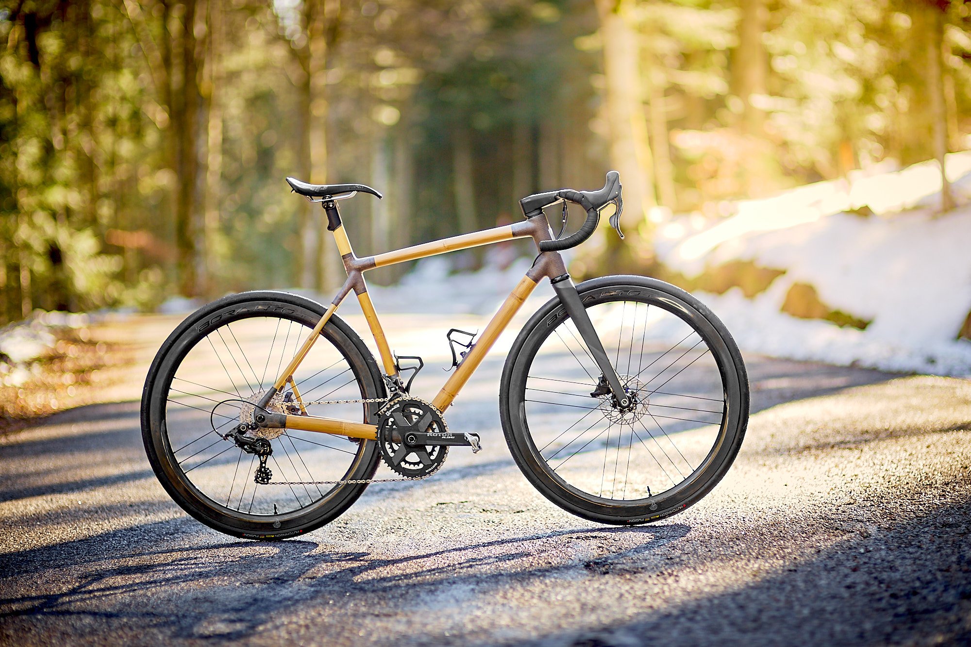 vélo de route en bambou fabriqué en France