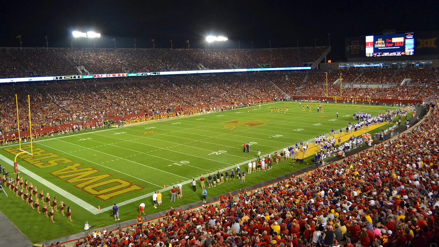 Photo: cyclones.com
