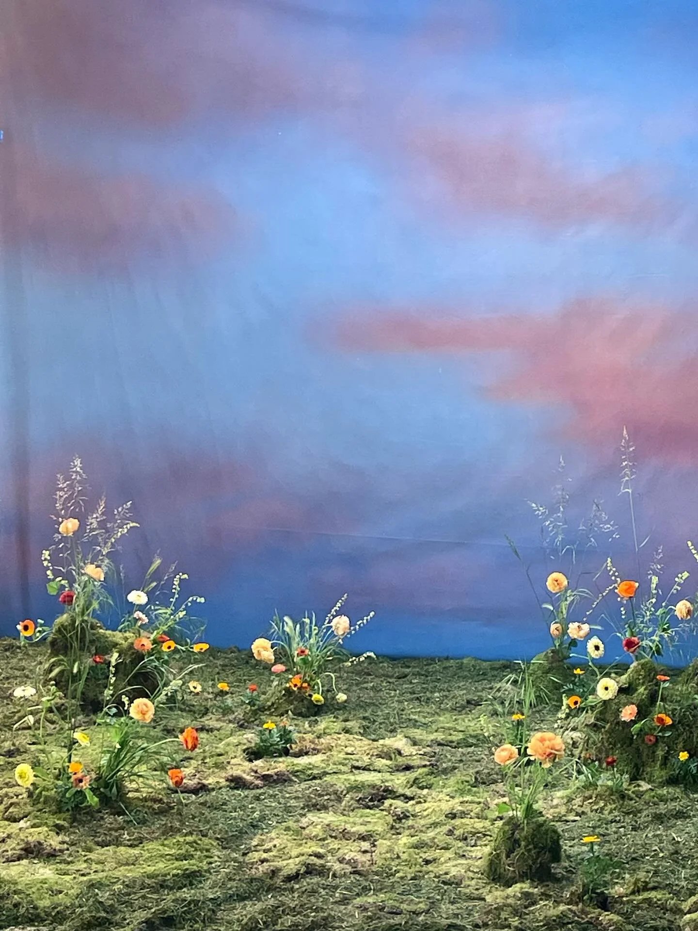 New(ish) work for @ffern.co Summer &lsquo;25 scent with @cloudappsoc 

☁️ 

The last of the Rannuncs, first of the Marigolds &amp; my neighbours lawn clippings

🌅 

&ldquo;The cinema&rsquo;s there, it doesn&rsquo;t cost a penny to appreciate the mag
