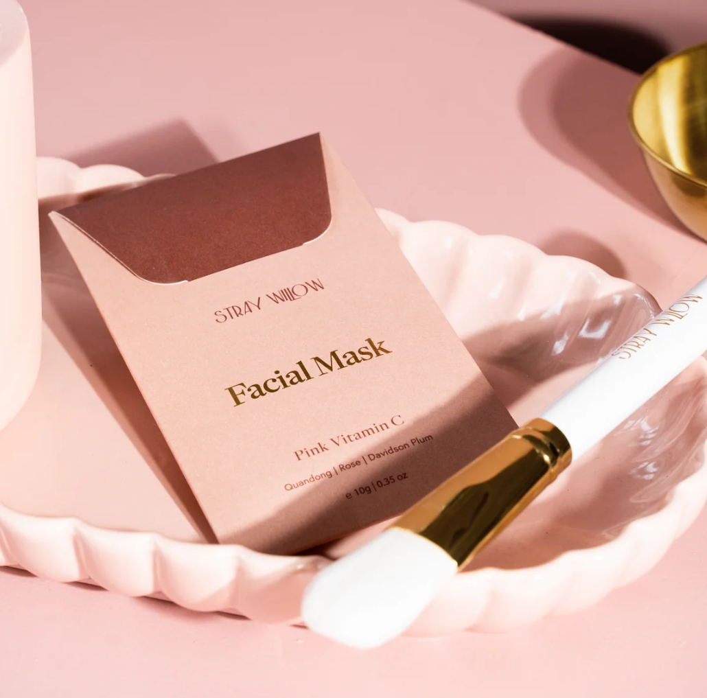 facial mask pink .png