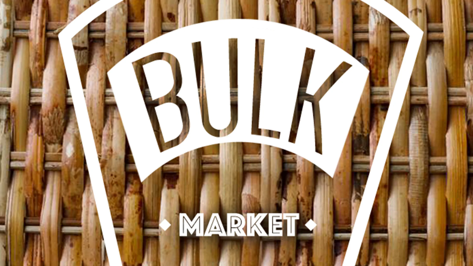 BULK MARKET We have been patiently waiting...ok, not so patiently waiting, for news of Bulk Market reopening following their crowdfunding campaign to raise the cash for a new venue. And hurrah, the day is here...almost!!! Their brand spanking new store will be opening this month at 6 Bohemia Place, Hackney. But who are they, what are they, why are you so bloomin’ excited Halpern? Well let us tell you. Bulk Market is a social enterprise, BYO container store, that is fighting single use plastic by encouraging consumers to take along their own jars and boxes and fill them with produce goodness with everything from pasta to flour, herbs to dried fruits, dairy and eggs to bakery wonders as well as beers, wine, kombucha and even household goods available for purchase. Single use plastic and the devastating effect it is having on our planet is an issue that is thankfully moving front and centre to more and more people's minds each day and stores like Bulk Market are helping to eradicate its use. So gather your Kilner’s and head on down but stay tuned to the website for details on the exact opening date. If you’re early then just make sure to form a very British orderly queue....behind us. Facebook | Instagram | Twitter Image Credit Bulk Market© Facebook page.