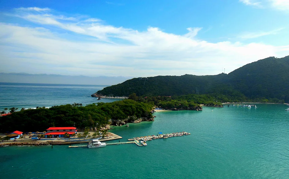 paradise-ocean-landscape-in-haiti.jpg