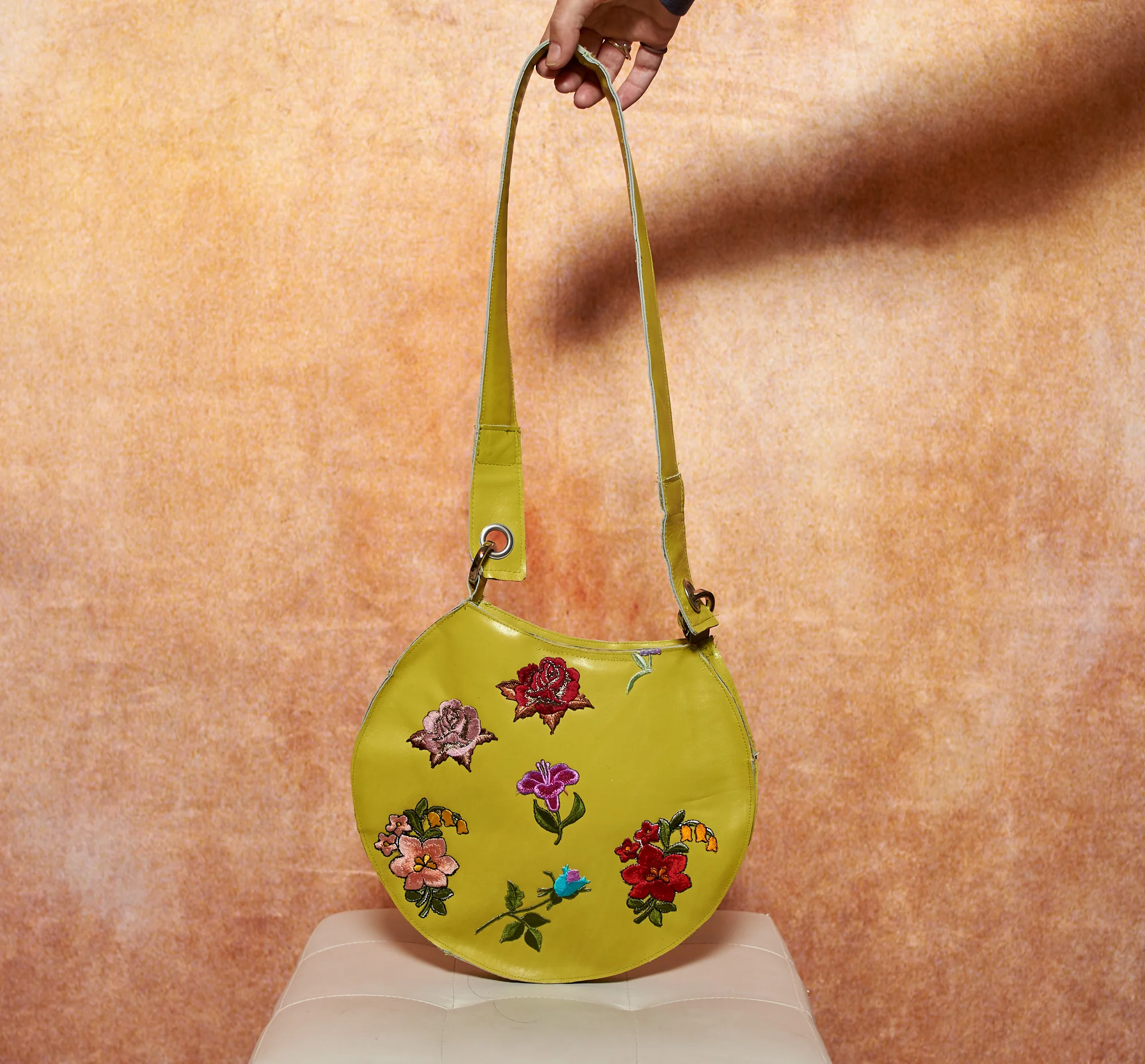 borsa a tracolla in pelle con inserti in tessuto