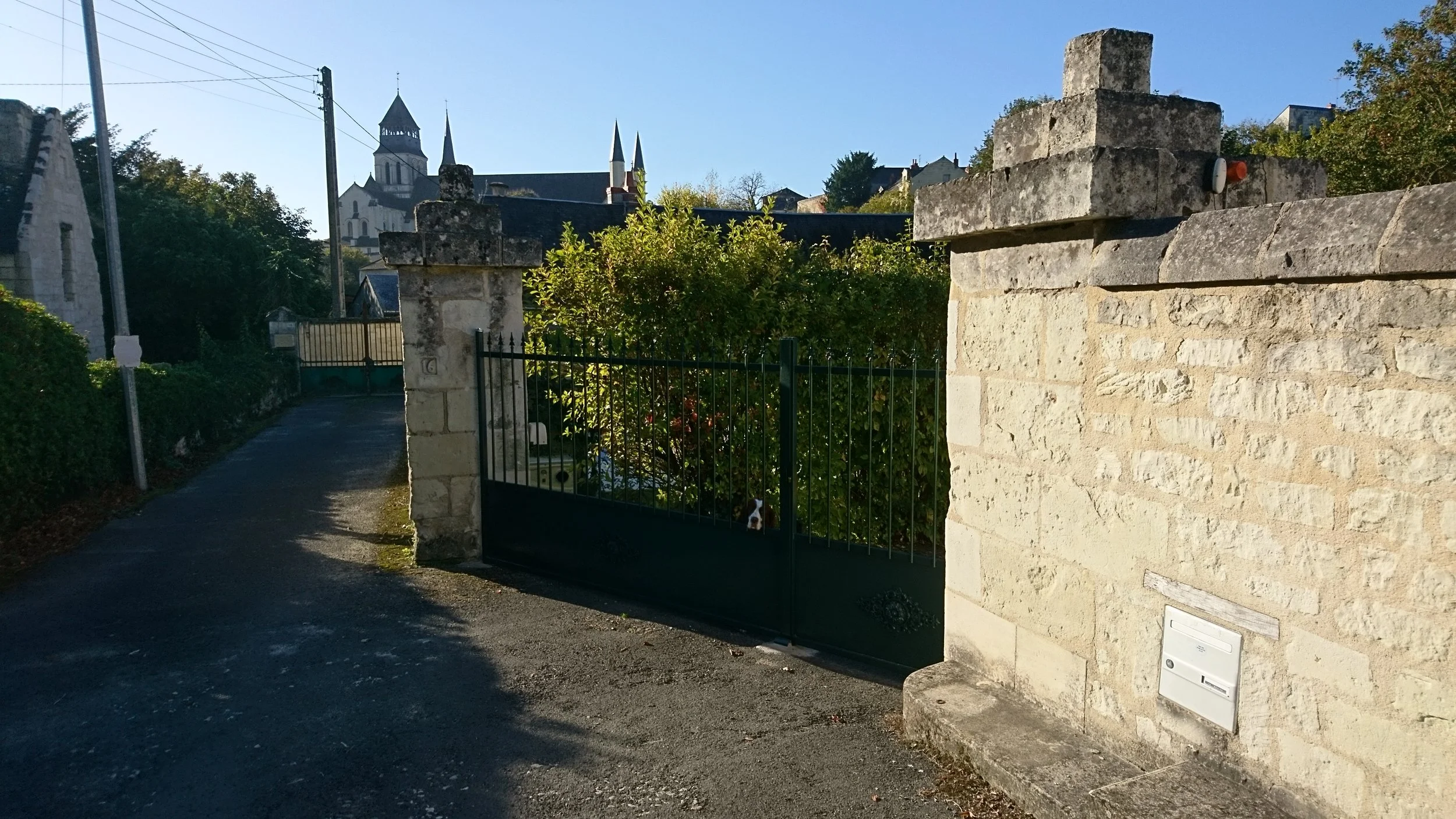 new gate abbey closer.JPG