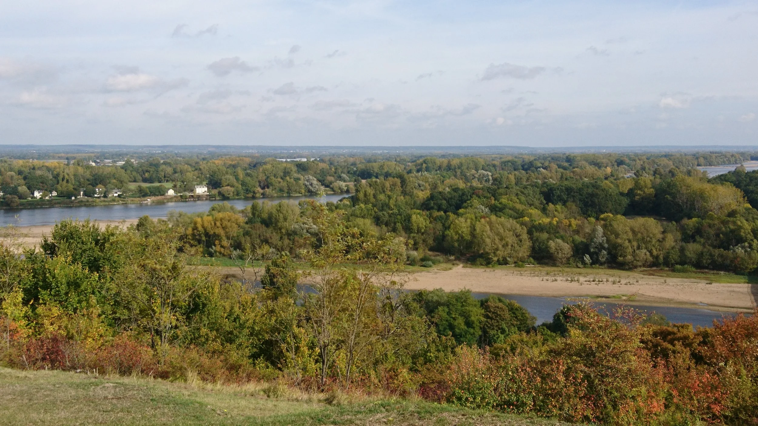 candes confluence from old windmill.JPG