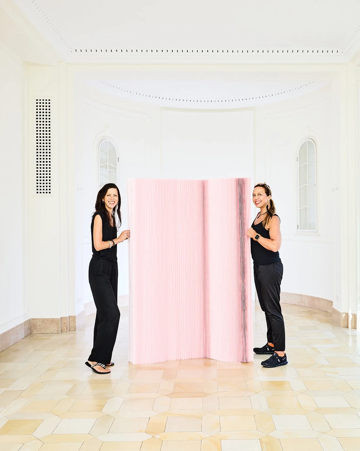 Ein sch&ouml;nes Fotoshooting von Claudia mit dem modularen Raumteller softwall von molo design in petal pink.

Portraits f&uuml;r die neue Website:

www.silkeheinze.com

Vielen Dank an @claudiakempf_photo und @christofheinze

molo softwall
designed 