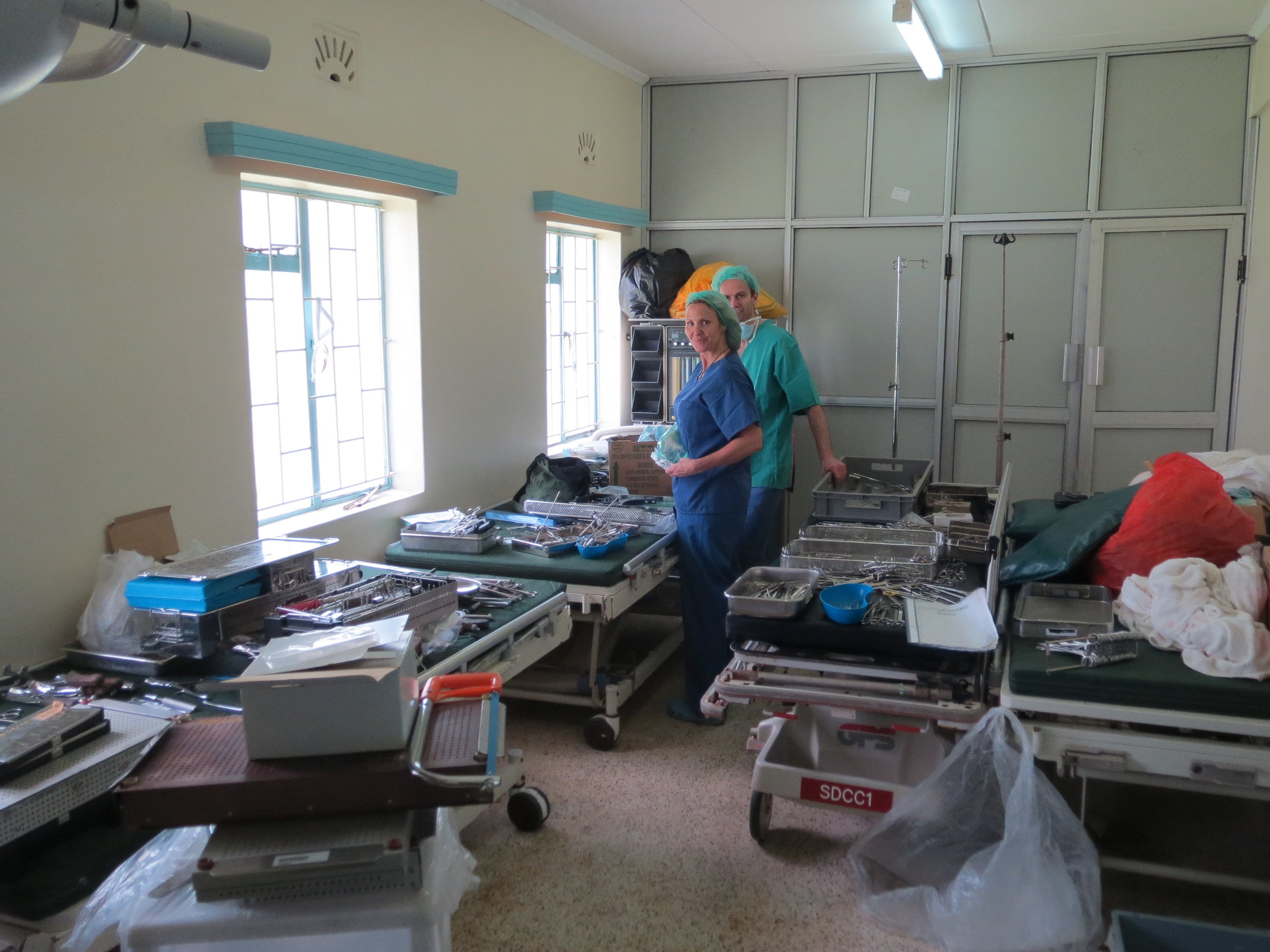  Helping Nanyuki Hospital to organise equipment that has been donated to them over the years and to create working orthopaedic sets ready for use. 