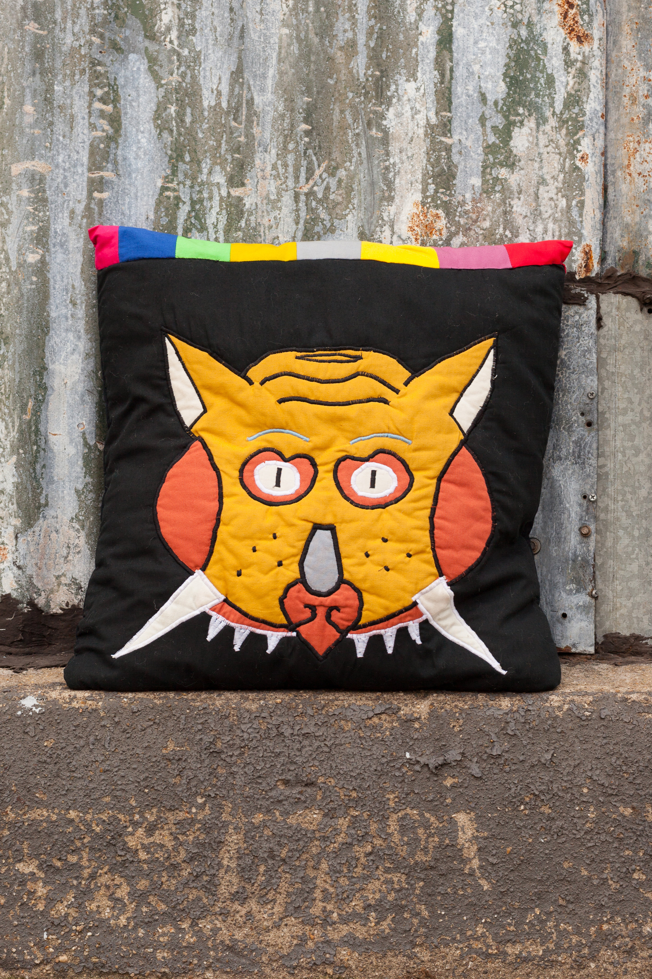 TIGERPILLOW_0166 copy.jpg