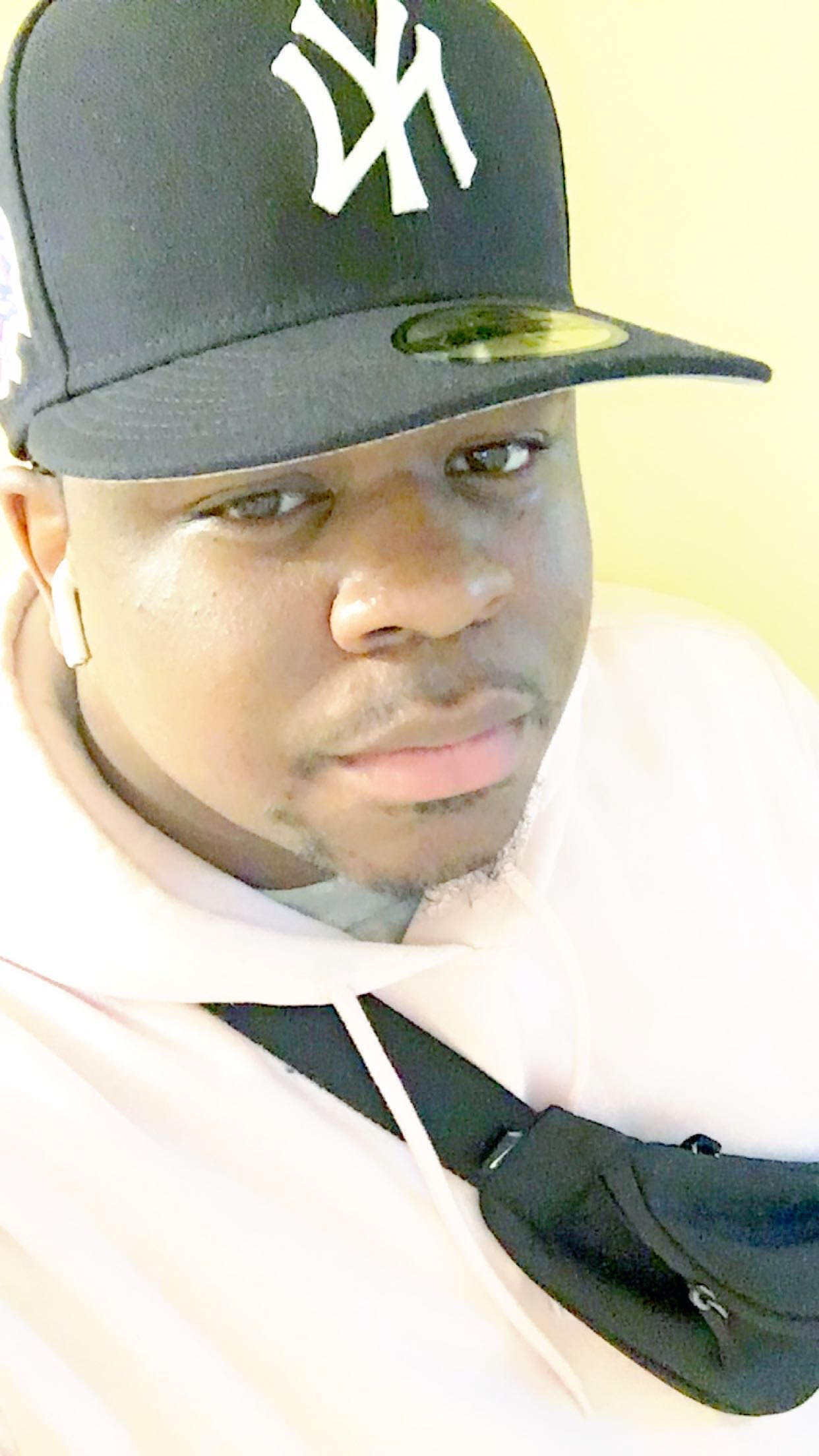 Anisupe Graphic Desiner .jpg