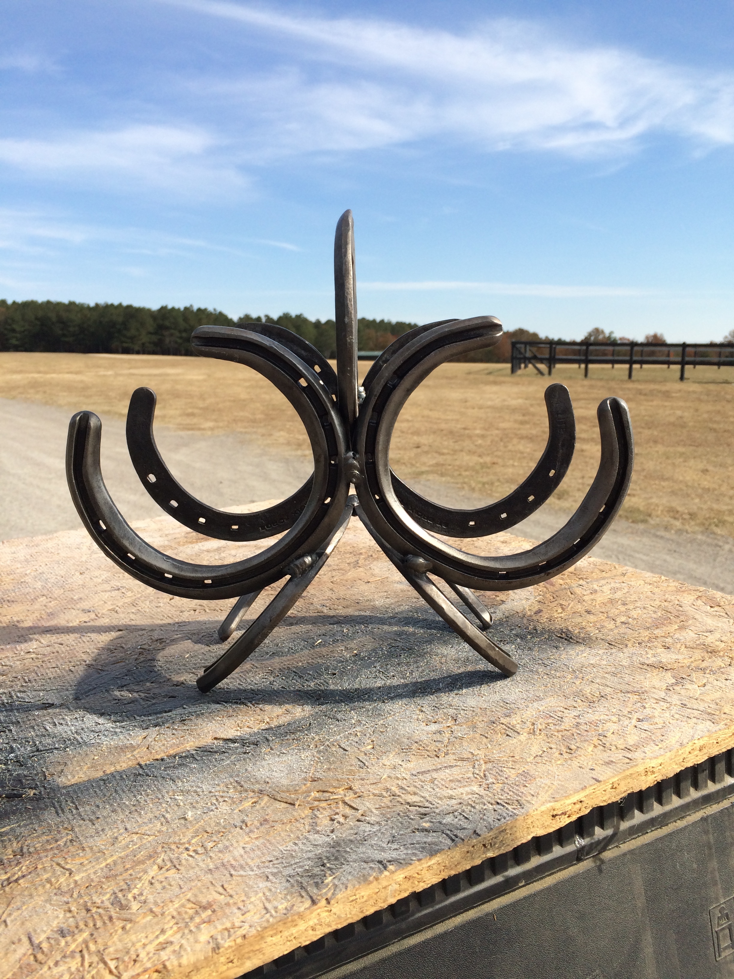 Two Bottle Wine Rack with Handle 