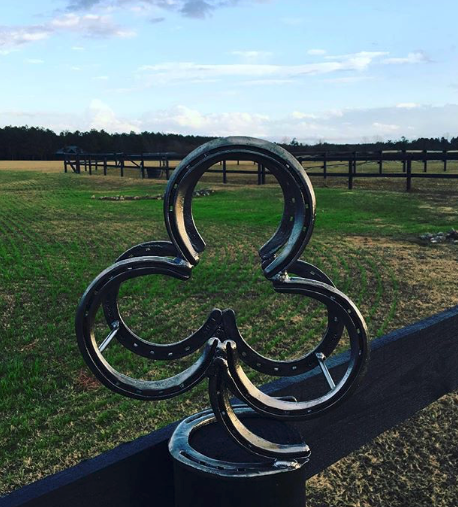 Three Leaf Clover Rack