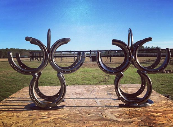 Three Bottle Racks with Handle 