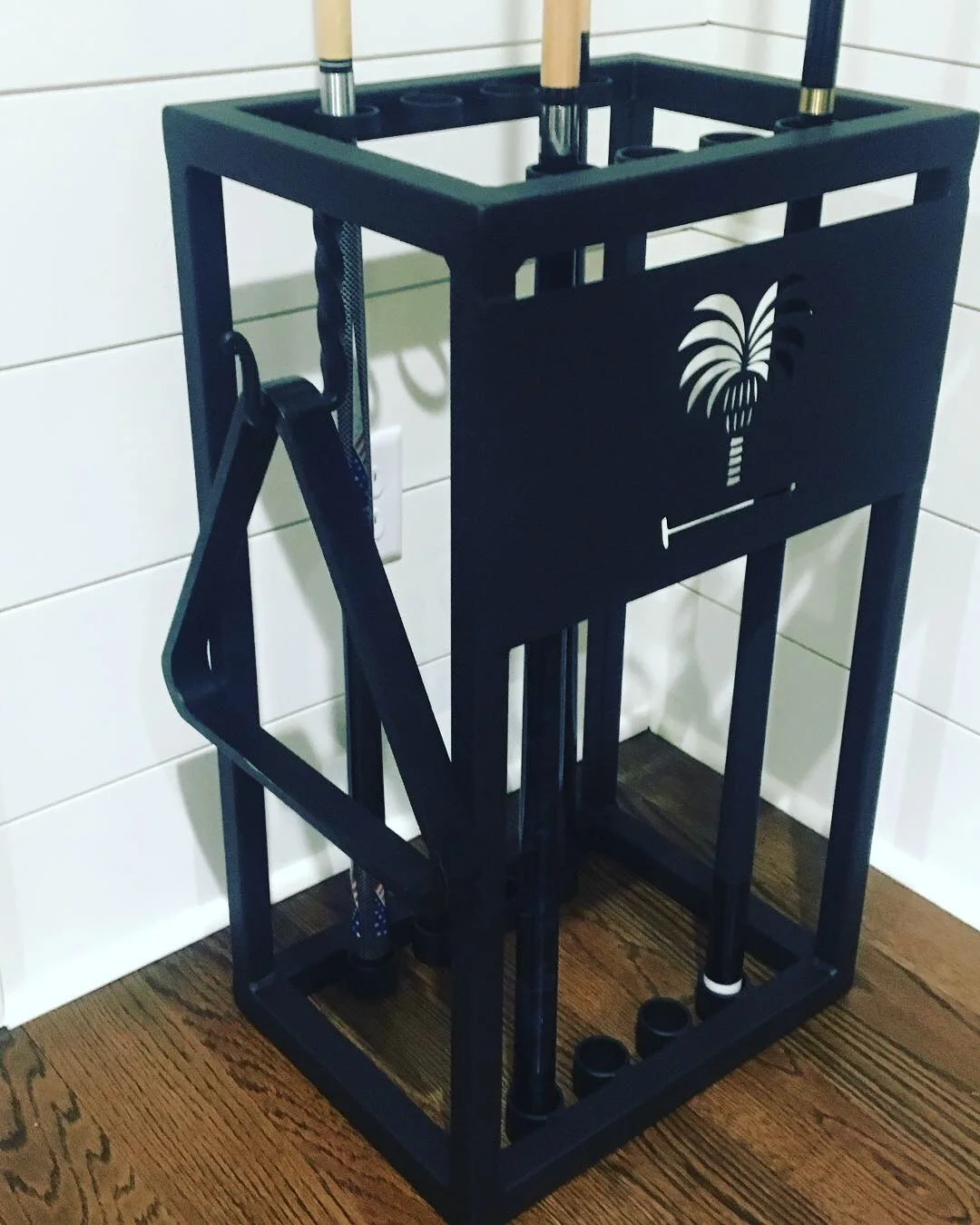 Another shot of the cue rack