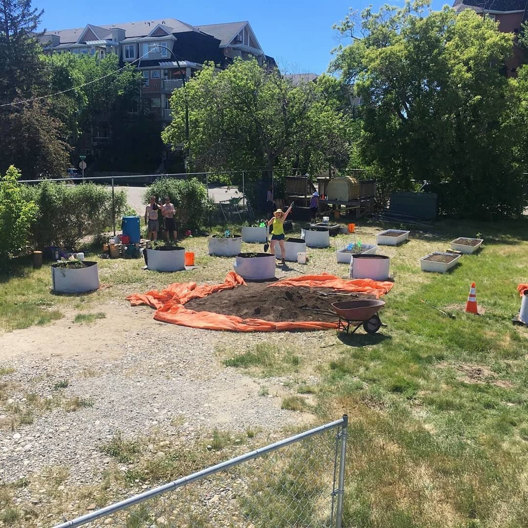 About 40 people came out to help build the Erlton community garden. It took us about 6 hours and all we can say is wow!!

There are 20 beds available that can be rented out to local community members. 
Thanks to Anthem Properties for helping to make 
