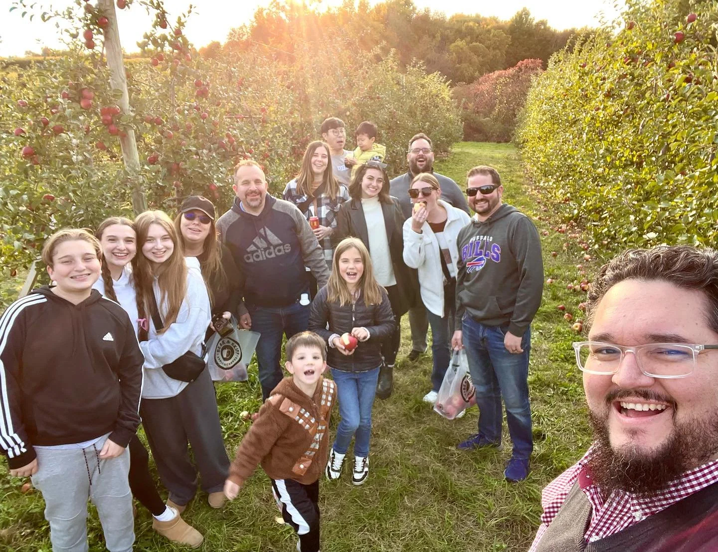 PickIN&rsquo; apples and boozIN&rsquo; cider @beakandskiff 🍎🍁
.
.
#architecture #interiordesign #design #office #officeouting #officefun #team #smallbusiness #apples #applepicking #applepickingseason #fall #fallfun #centralny #beakandskiff #beakand