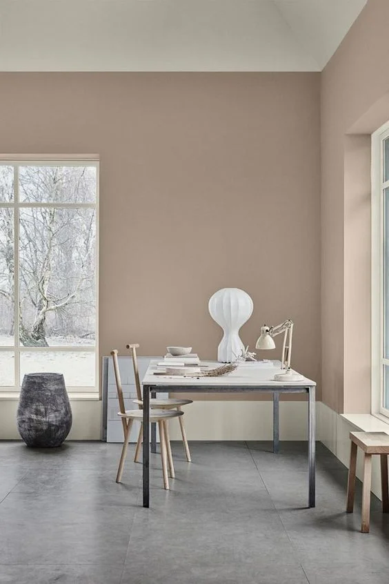 Wall: Jotun 12076 Modern Beige