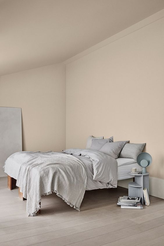 Wall: Jotun 12075 Soothing Beige