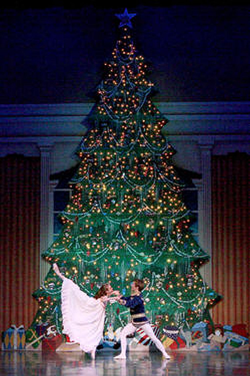 Christmas Tree Drop - At Event.jpg