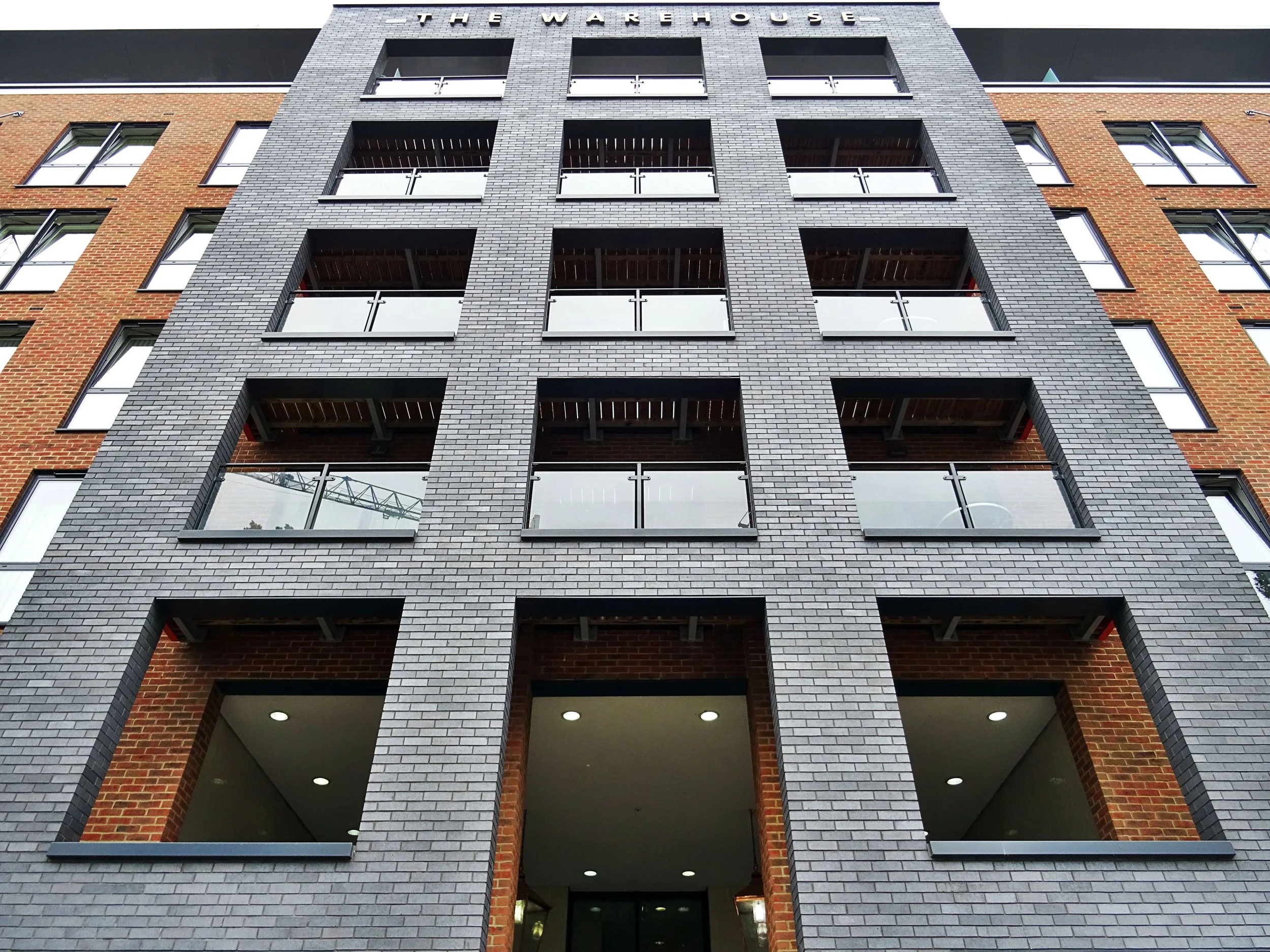 apartment-architecture-brick-wall-439382.jpg