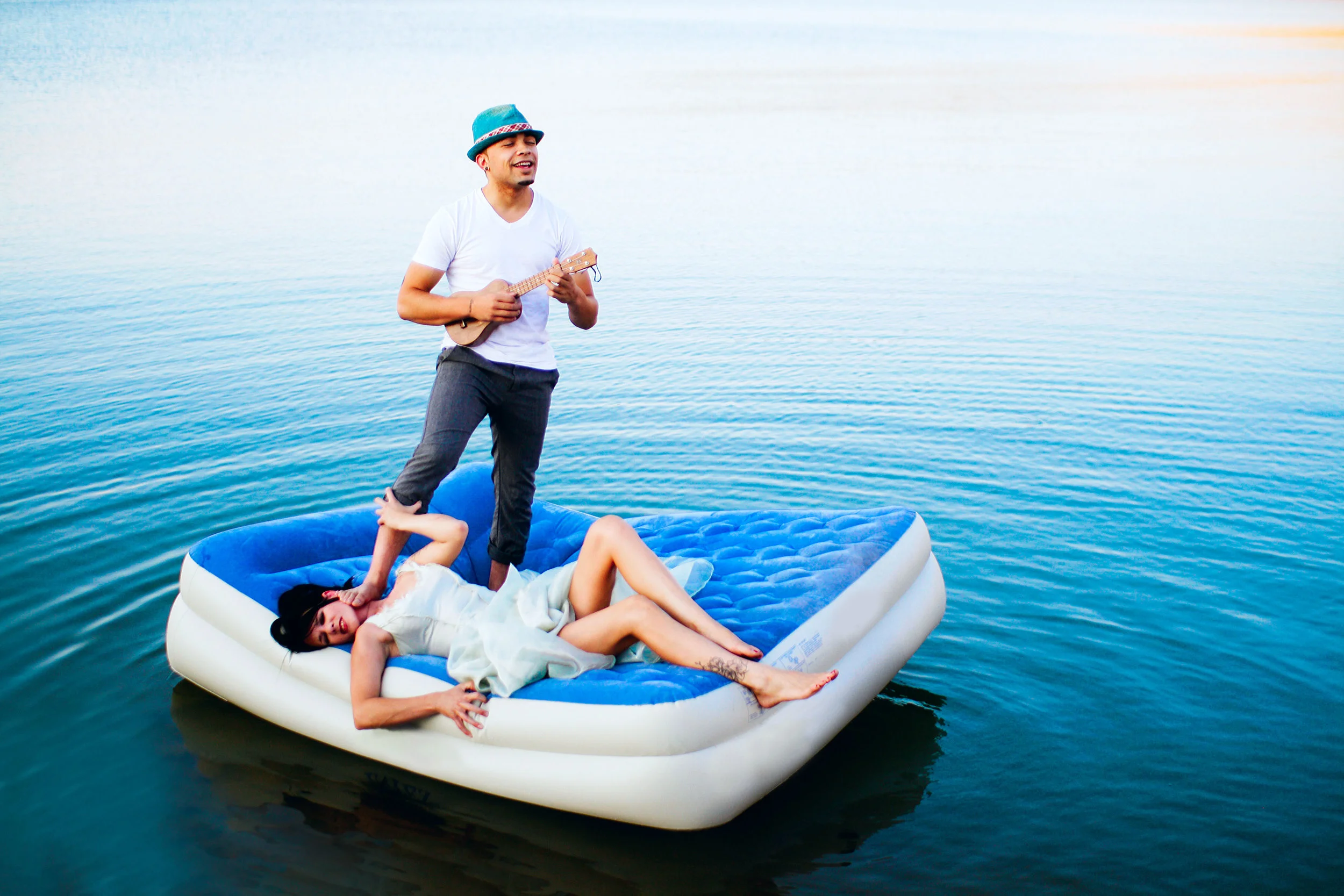 %22Strumming My Pain%22 - Tommy Corey .JPG