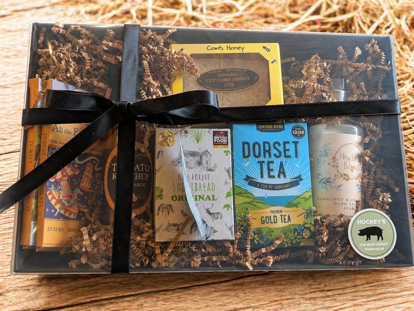 Looking for a gift that actually stands out? 🎁

Our Hockey&rsquo;s Welcome Hampers are packed with the very best of the New Forest and surrounding area, from artisan treats and award-winning goodies to local favourites you won&rsquo;t find on the hi