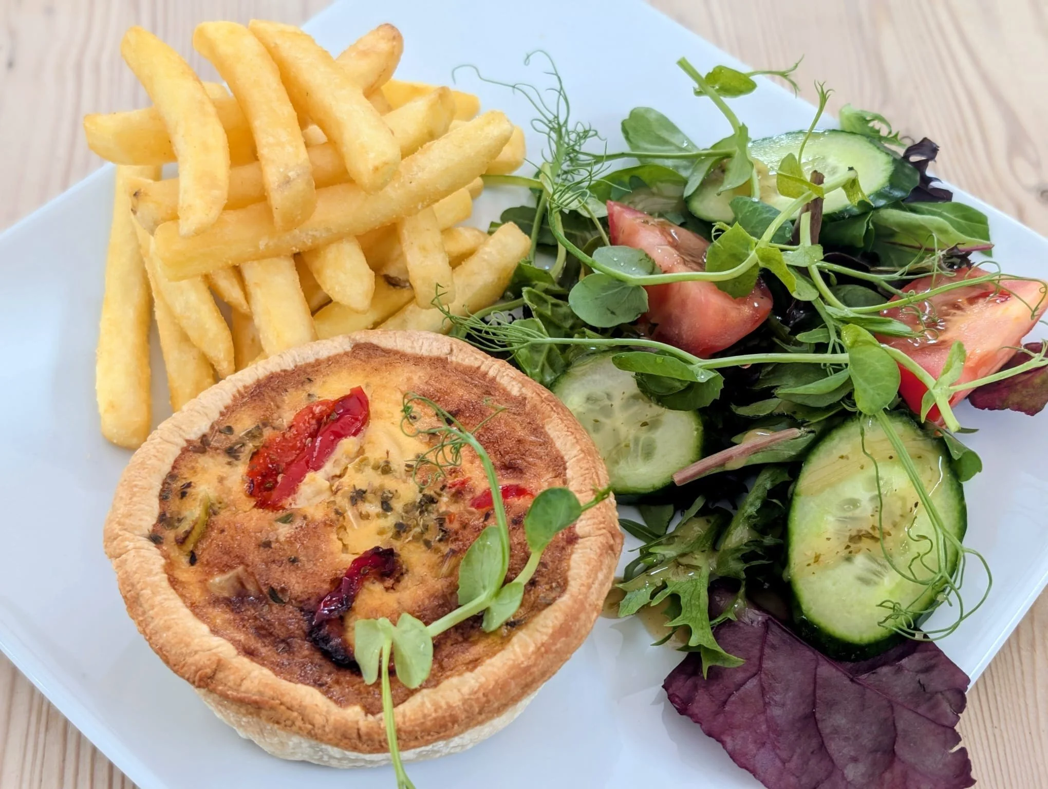 New on the menu at the Farmyard Cafe at Hockey&rsquo;s Farm Shop&hellip; freshly made quiche! 🥧🌿

(And yes, it was an absolutely terrible job having to taste test it 🤣)

Made with fresh seasonal ingredients and bursting with flavour, our homemade 