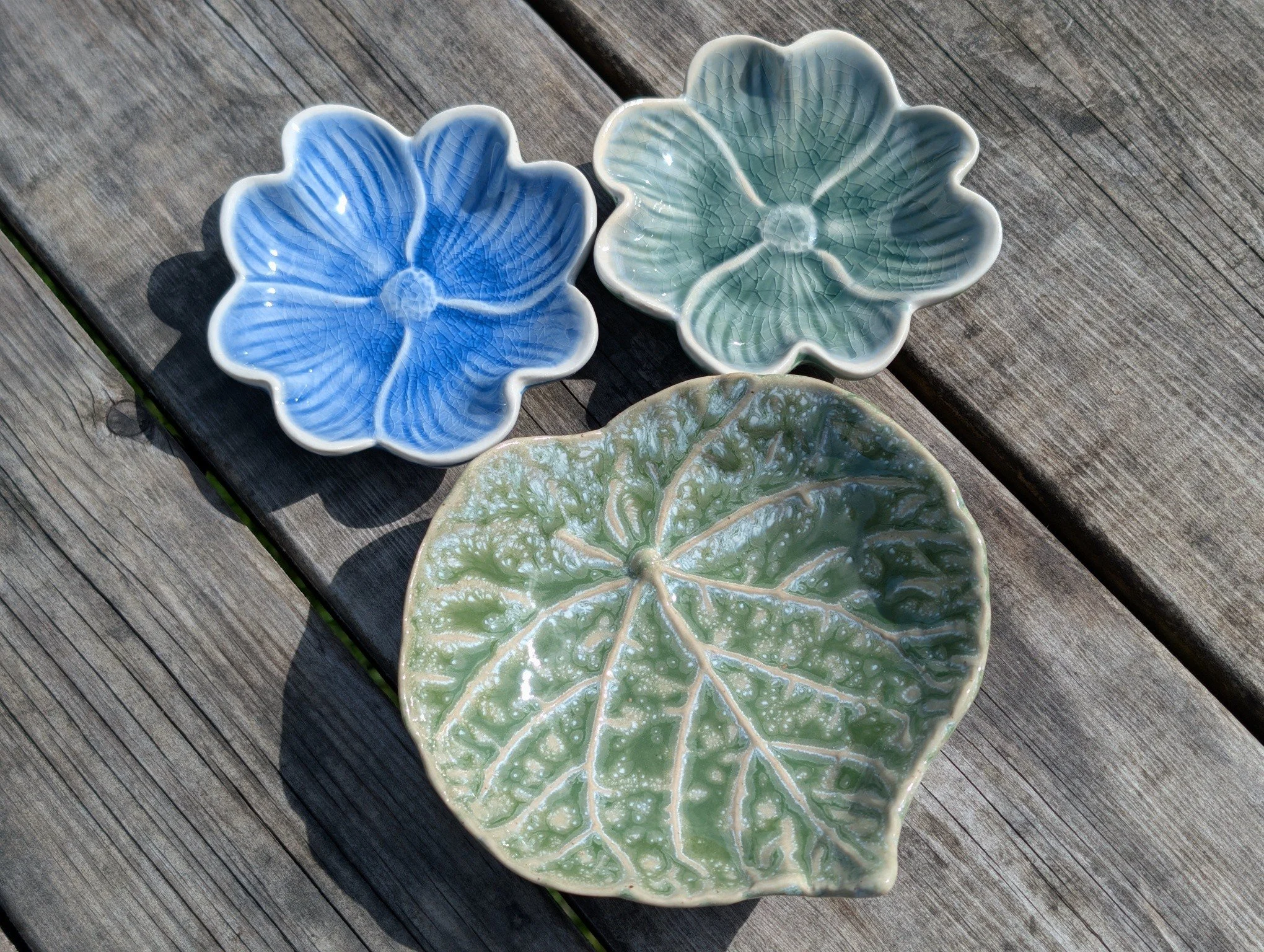 Utterly irresistible&hellip; 🌿✨

These beautiful Gisela Graham pieces have landed in The Vinery at Hockey&rsquo;s and they are giving full countryside kitchen dreams.

From leafy serving bowls and delicate floral dishes to elegant jugs perfect for s