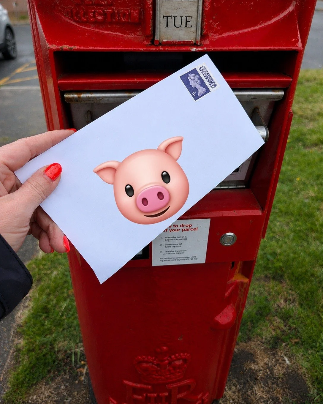📮 Oink if you'd like &pound;50 to spend at Hockey's! 🐷

This month's newsletter winner has been picked and their &pound;50 Hockey's Farm Shop voucher is officially in the post. 🎉

The best part? Every newsletter subscriber is automatically entered