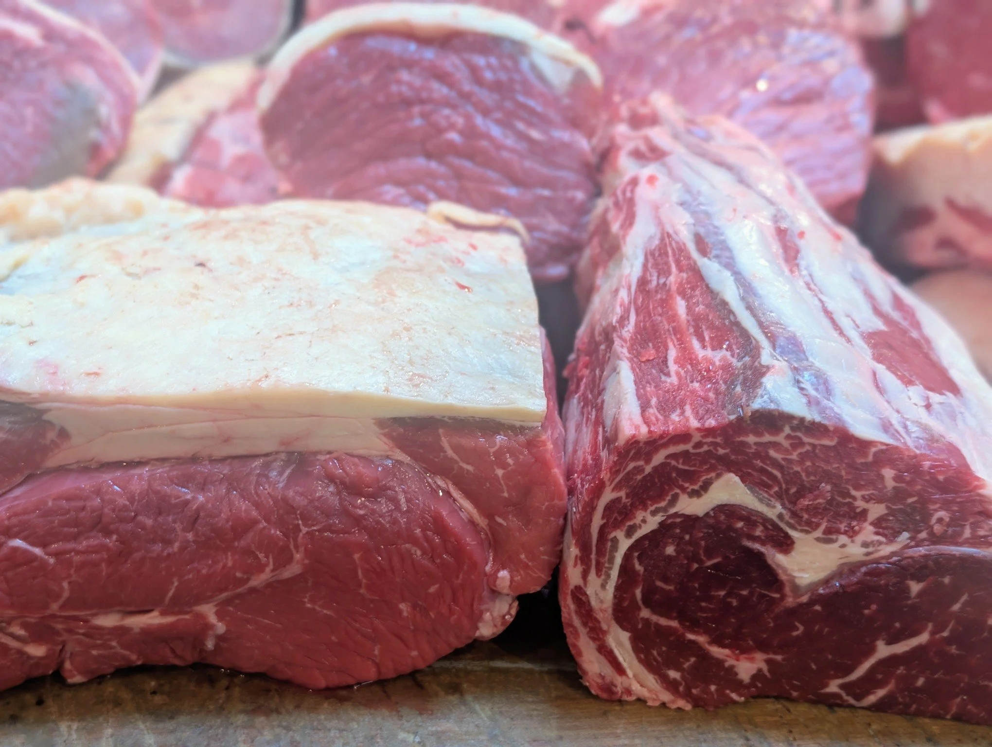 🥩 New on the counter!

Our Devon Red beef from Manor Farm, Bramshaw has arrived and is looking rather good if we do say so ourselves.

Full of flavour and reared locally in the New Forest, it's ideal for steaks, roasting joints and BBQ favourites.

