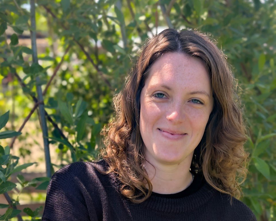 ⭐ TEAM SPOTLIGHT: EMILY ⭐

Over 10 years at Hockey's and still one of the most knowledgeable people you'll ever meet!

Whether you've called, emailed or popped into Hockey's over the years, chances are Emily has helped you at some point. Her knowledg