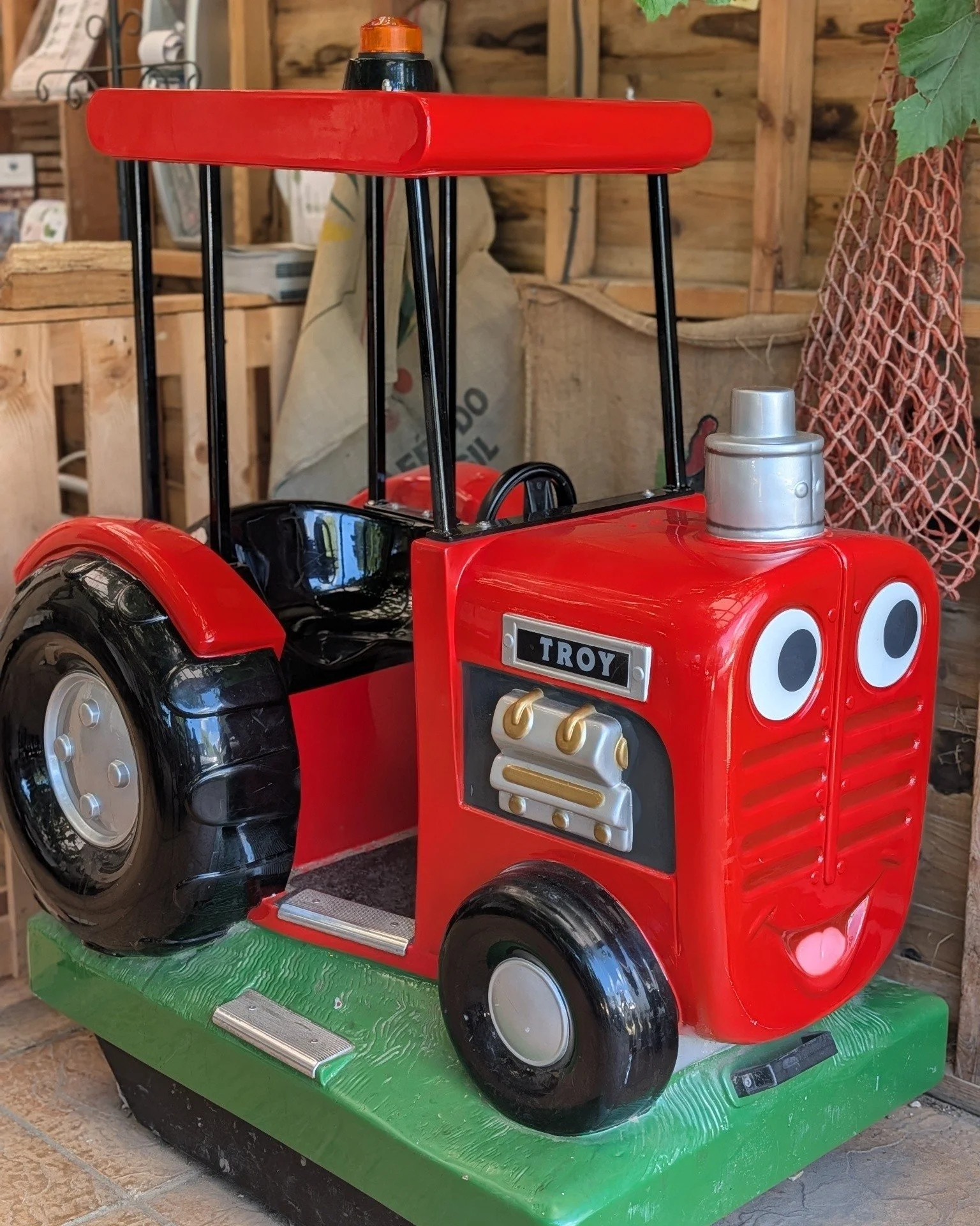 🚜 Troy the Tractor has officially outsmarted the grown-ups... 😂

You know the drill...

👧 "Pleeeease can I have a ride on Troy?"
🧑 "Sorry... I haven't got any coins."
💳 Troy: "Nice try... I'm cashless!" 😎

Our chee