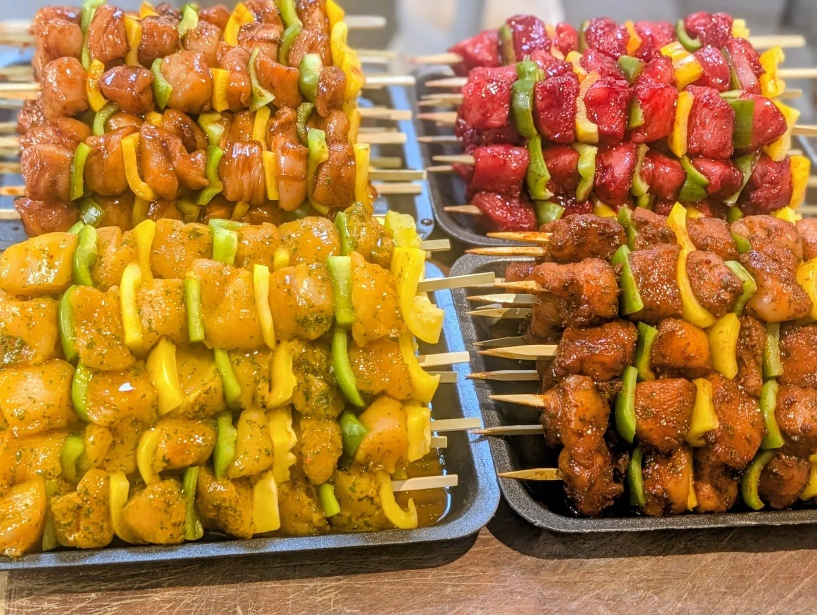 🍢 Let&rsquo;s give &rsquo;em something to kebab about&hellip;

Our chicken kebabs have been a summer favourite with children and adults alike and they certainly know how to make themselves useful!

🥙 Slide the cooked chicken into warm flatbreads wi