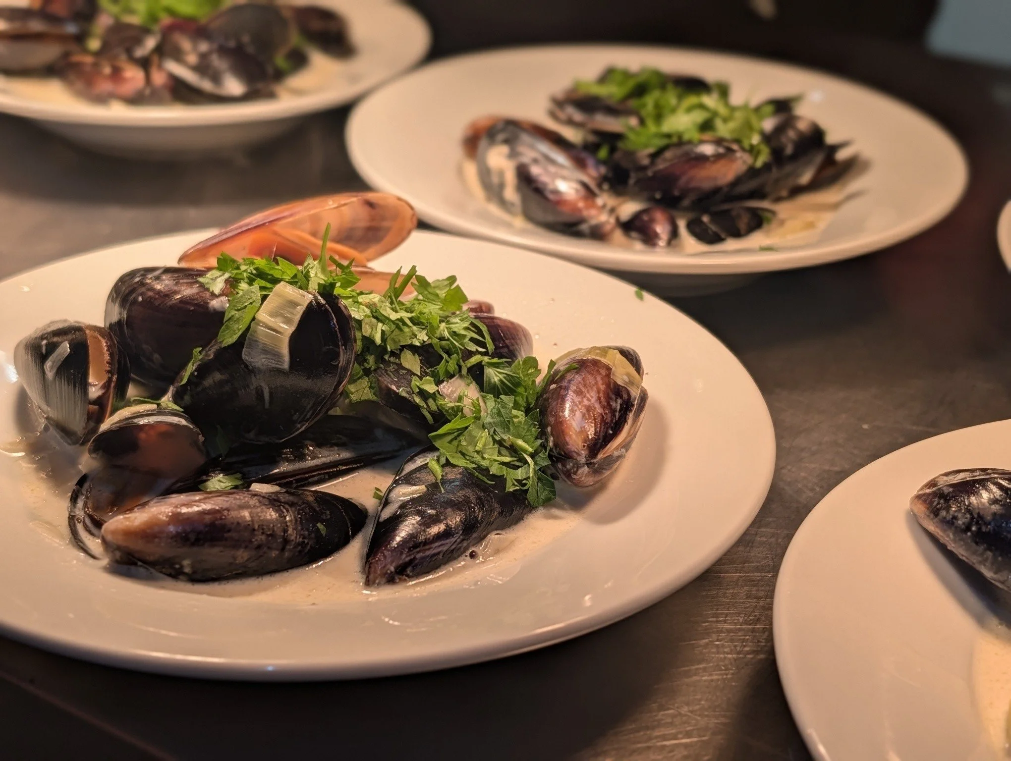 Looking through these pictures and wishing you had been there? That sounds like a serious case of Harvest Night FOMO&hellip; 🍂😋

Last night brought beautiful weather, the irresistible aroma of Surf &amp; Turf cooking in the evening air and a fantas